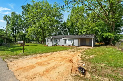319 N Jackson Ave, Quitman, MS 39355 photo 4