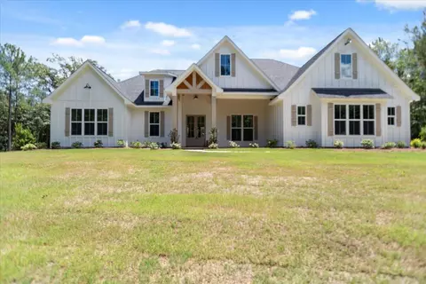 136 Ashwood Ln, Mendenhall, MS 39114