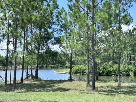 12 Paddle Pt, Lumberton, MS 39455