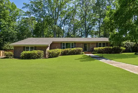 2602 Sierra Cir, Hattiesburg, MS 39402