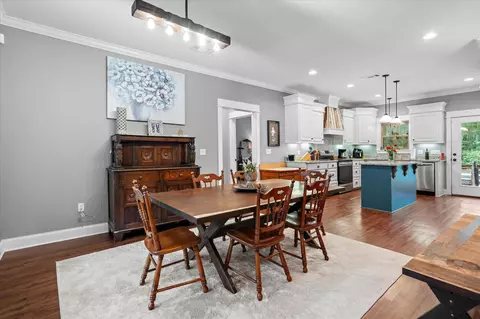 Dining - 4423 Hwy 589, Sumrall, MS 39482 photo 1 of 3