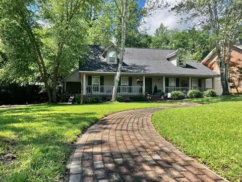 110 Merianne Dr, Hattiesburg, MS 39402