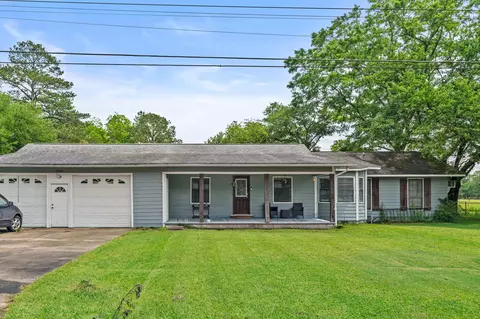 3903 Sharon Rd, Laurel, MS 39443