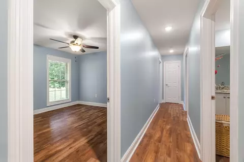 Entry Way - 202 Poplar Loop, Petal, MS 39465 photo 2 of 4