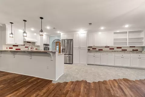 Kitchen - 202 Poplar Loop, Petal, MS 39465 photo 3 of 3