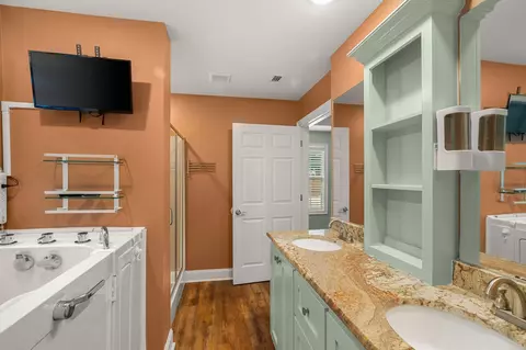 Bath - 202 Poplar Loop, Petal, MS 39465 photo 6 of 8