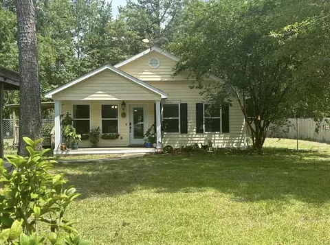706 Camp Dantzler, Hattiesburg, MS 39401