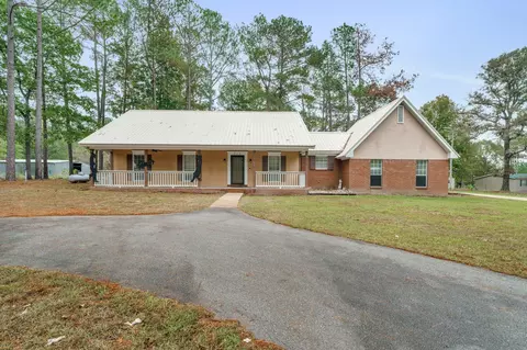 414 A V Hatten Rd, Hattiesburg, MS 39401