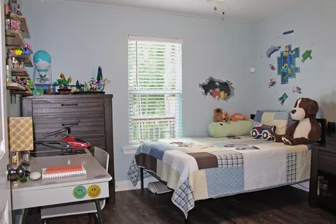 Bedroom - 107 Mozingo Dr, Petal, MS 39465 photo 3 of 3