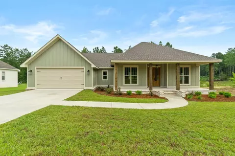 41 Redmont Dr, Sumrall, MS 39482
