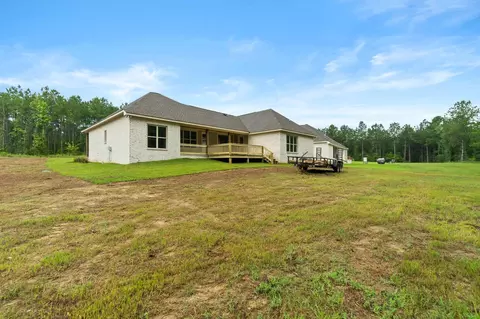 Exterior - 41 Redmont Dr, Sumrall, MS 39482 photo 6 of 8