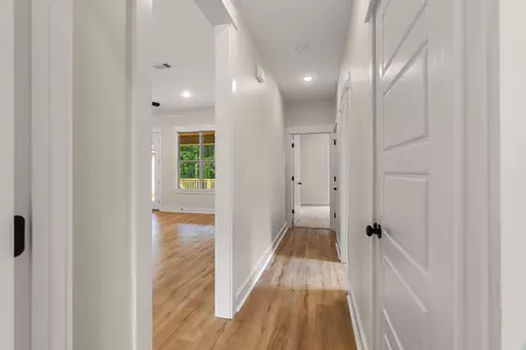 Entry Way - 41 Redmont Dr, Sumrall, MS 39482 photo 4 of 4