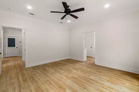 Living - 41 Redmont Dr, Sumrall, MS 39482 photo 3 of 4