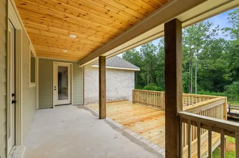 Exterior - 41 Redmont Dr, Sumrall, MS 39482 photo 5 of 8