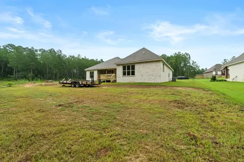 Exterior - 41 Redmont Dr, Sumrall, MS 39482 photo 7 of 8