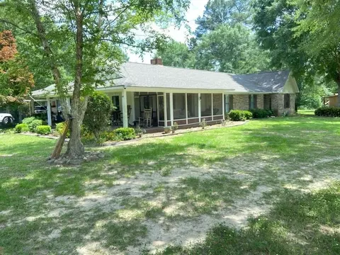 65 Rosemary Ln, Laurel, MS 39443 photo 2