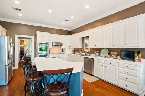 Kitchen - 906 Co Rd 8, Stringer, MS 39481 photo 2 of 7