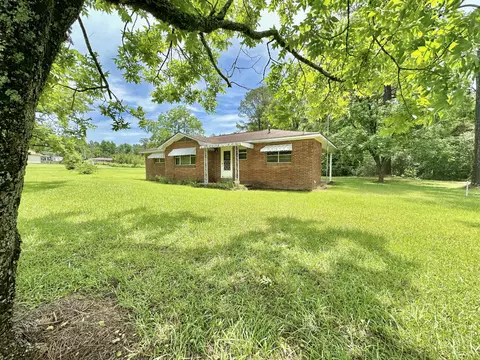 158 Robert Baggett Rd, Columbia, MS 39429