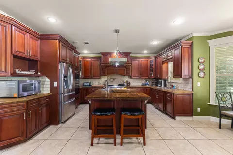Kitchen - 471 Dobson Rd, Purvis, MS 39475 photo 2 of 4