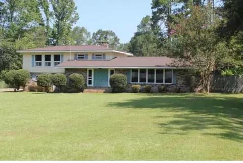 168 Watermill Rd, Laurel, MS 39443