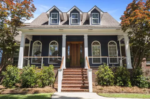 114 Dogwood Dr, Hattiesburg, MS 39402
