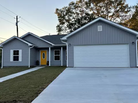 1004 N 1st Ave, Laurel, MS 39440