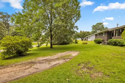 615 Baker St, Wiggins, MS 39577 photo 4