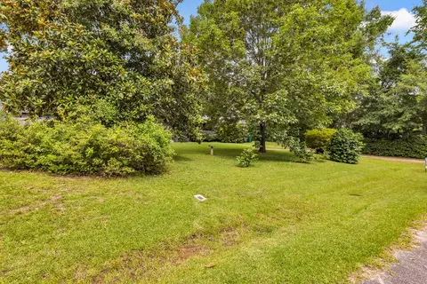 615 Baker St, Wiggins, MS 39577 photo 2