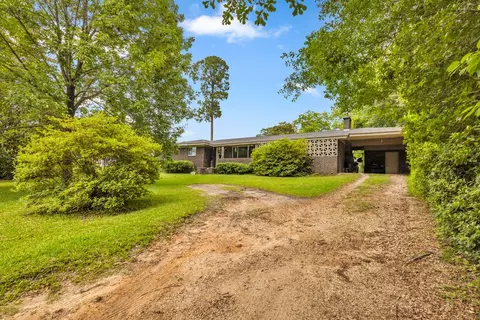 615 Baker St, Wiggins, MS 39577 photo 3