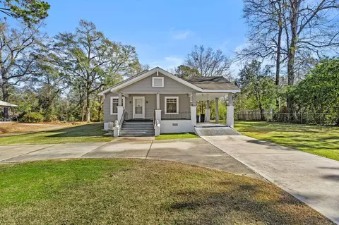 2137 N 5th Ave, Laurel, MS 39440