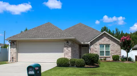90 Cottage Dr, Hattiesburg, MS 39402