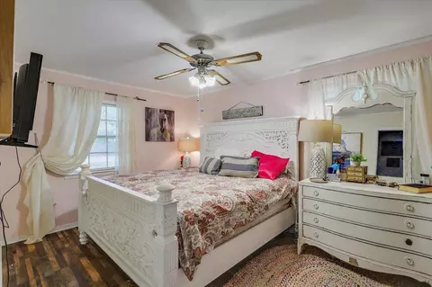 Bedroom - 1563 Dry Creek Rd, Magee, MS 39111 photo 3 of 4