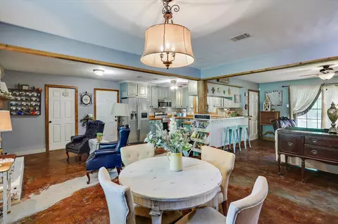 Dining - 1563 Dry Creek Rd, Magee, MS 39111 photo 2 of 2