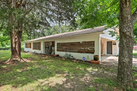 Exterior - 1563 Dry Creek Rd, Magee, MS 39111 photo 3 of 5