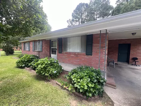 111 Katherine Dr, Columbia, MS 39429