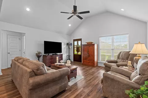 Other - 46 E Locust, Sumrall, MS 39482 photo 3 of 10