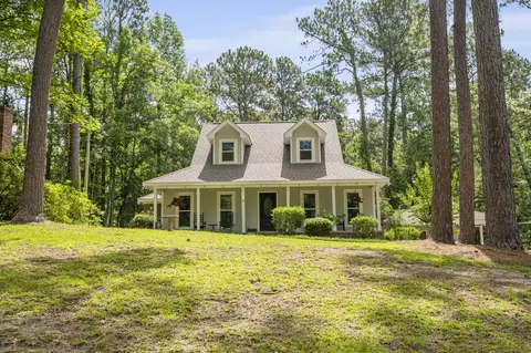 19 Woodland Sq, Petal, MS 39465