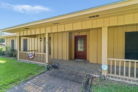 104 S 3rd St, Mount Olive, MS 39119 photo 5