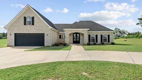 63 Joan Dr, Ellisville, MS 39437