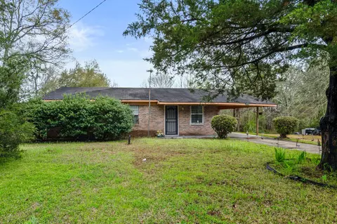 36 Hill Rd, Prentiss, MS 39474