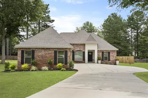 25 S Bridle, Hattiesburg, MS 39402
