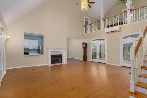 Living - 187 River Loop, Beaumont, MS 39423 photo 2 of 4