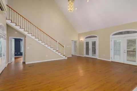 Living - 187 River Loop, Beaumont, MS 39423 photo 1 of 4