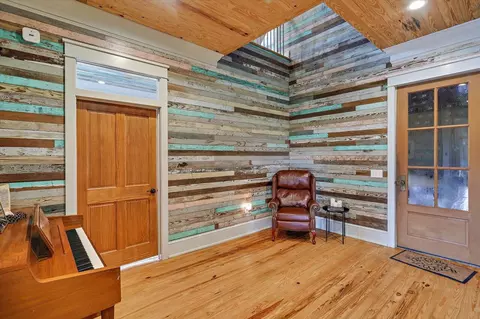 Entry Way - 849 Athens Rd, Mendenhall, MS 39114 photo 4 of 10