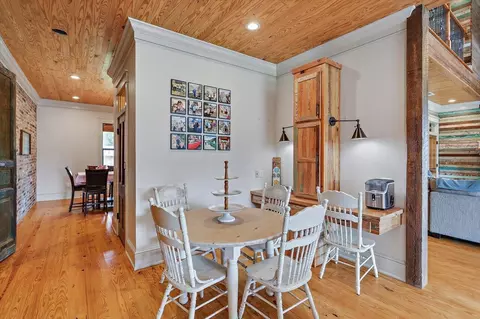Dining - 849 Athens Rd, Mendenhall, MS 39114 photo 1 of 3