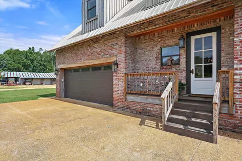Exterior - 849 Athens Rd, Mendenhall, MS 39114 photo 5 of 36