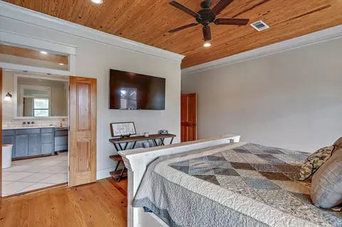 Bedroom - 849 Athens Rd, Mendenhall, MS 39114 photo 2 of 8