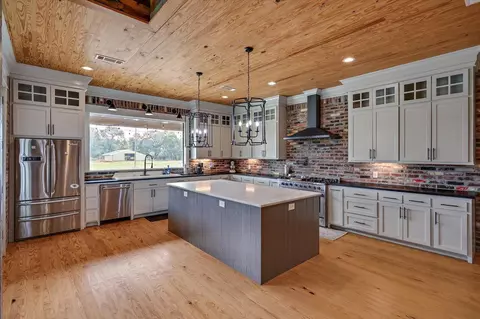 Kitchen - 849 Athens Rd, Mendenhall, MS 39114 photo 1 of 7