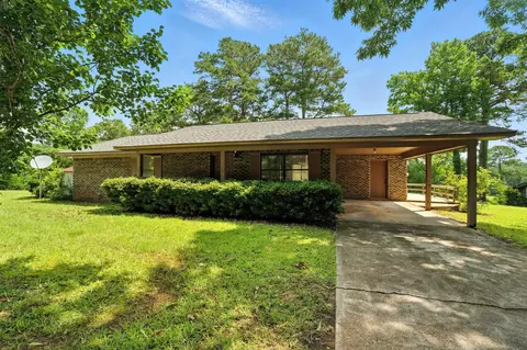 46 Co Rd 184, Louin, MS 39338