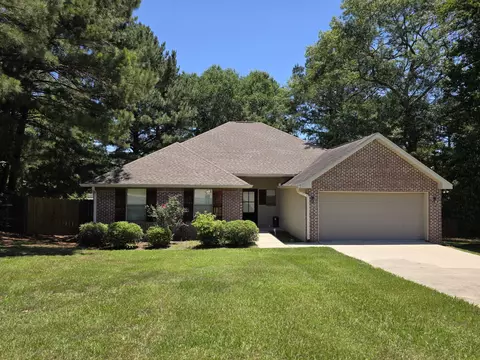 13 S Bridle, Hattiesburg, MS 39402